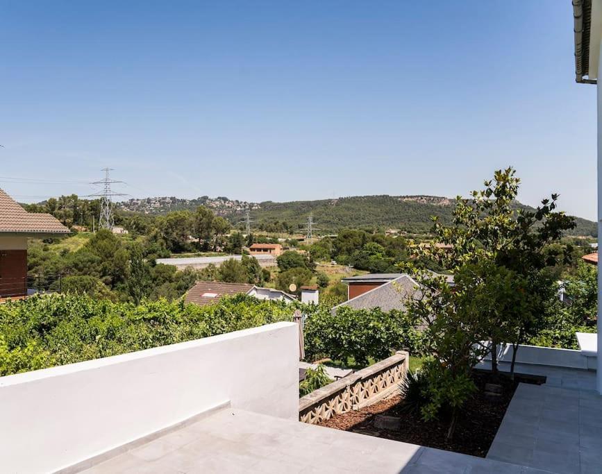 Vila 20 Min From Bcn- Charming House W/ Pool & Bbq Area Cervelló Exteriér fotografie
